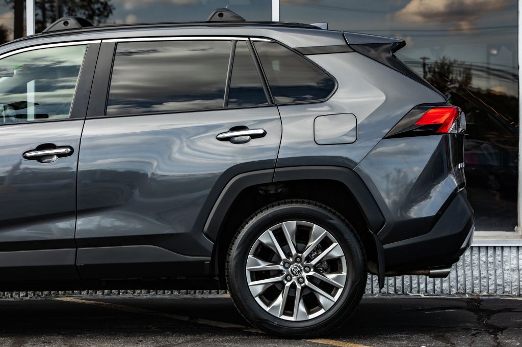 2023 Toyota Rav4 Image 12