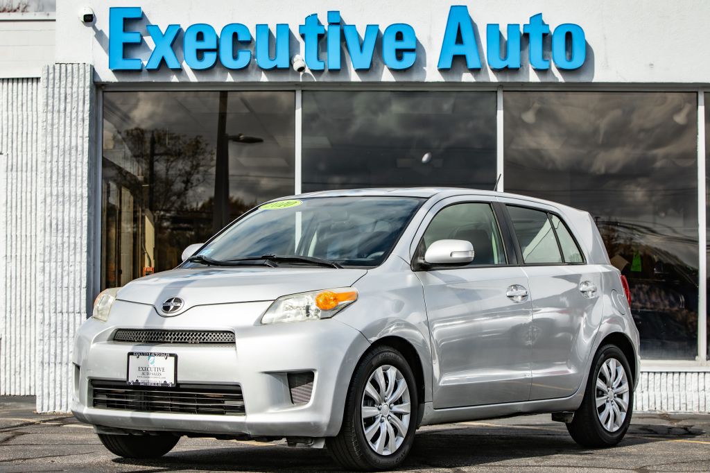 2010 Scion xD Image 3