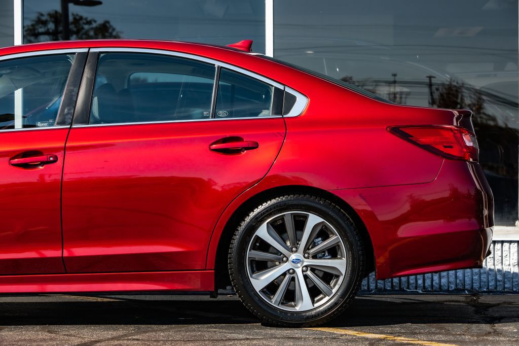 2017 Subaru Legacy Image 12