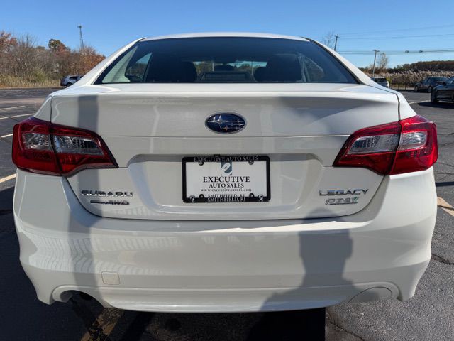2017 Subaru Legacy Image 3