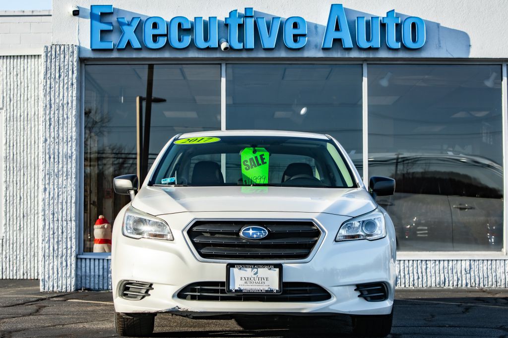 2017 Subaru Legacy Image 2