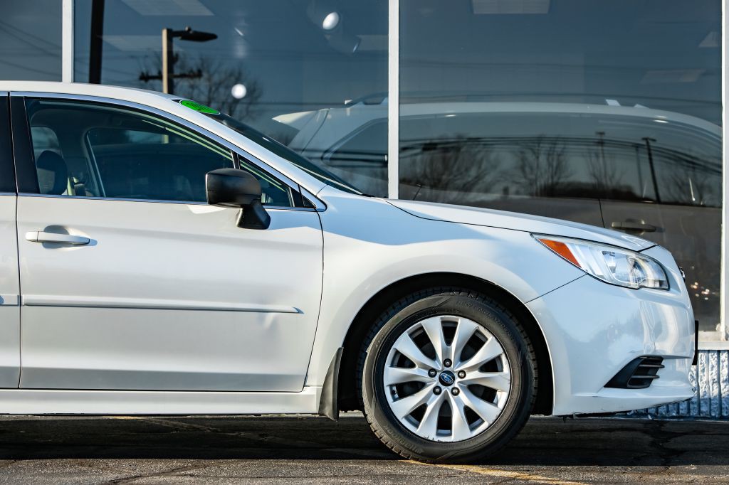 2017 Subaru Legacy Image 10