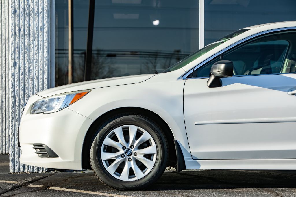 2017 Subaru Legacy Image 11