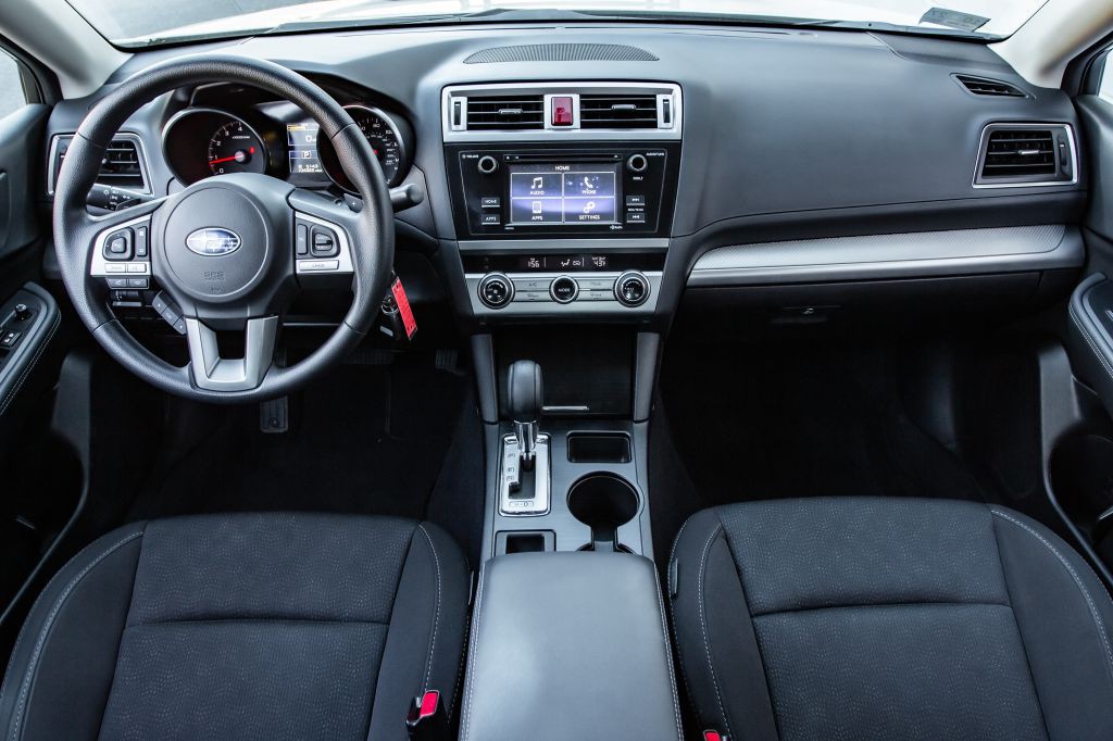 2017 Subaru Legacy Image 18