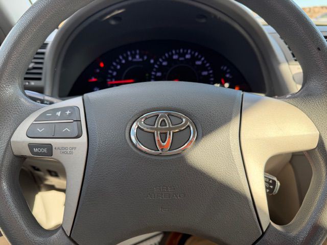 2011 Toyota Camry Image 9