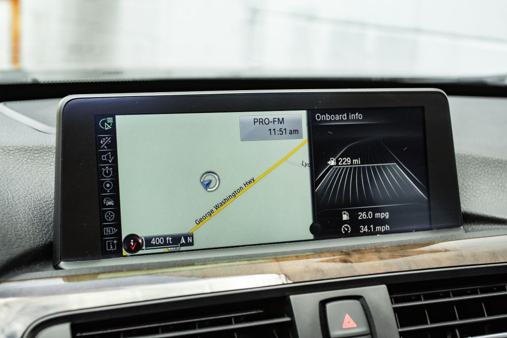 2015 BMW 4 Series Image 21