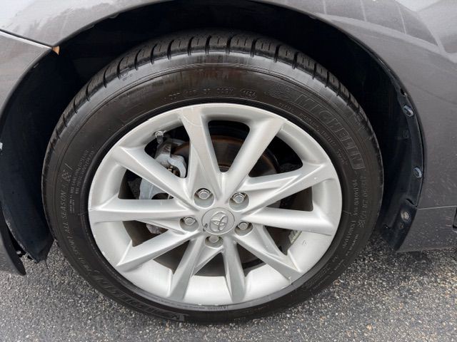 2014 Toyota Prius Image 7