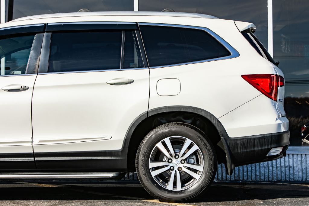 2018 Honda Pilot Image 12