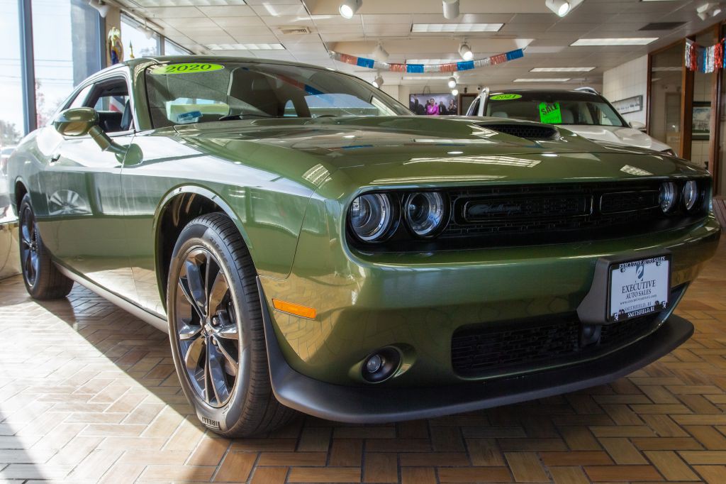 2020 Dodge Challenger Image 1