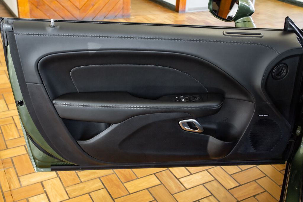 2020 Dodge Challenger Image 5