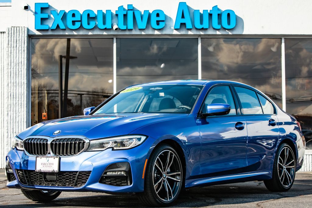 2019 BMW 3 Series Image 3