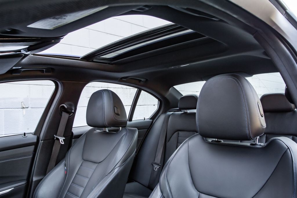 2019 BMW 3 Series Image 26