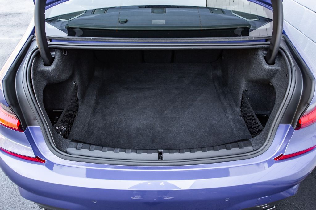 2019 BMW 3 Series Image 30