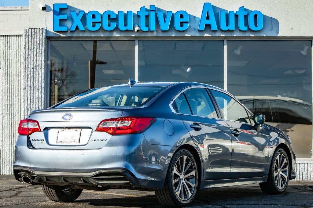 2018 Subaru Legacy Image 7