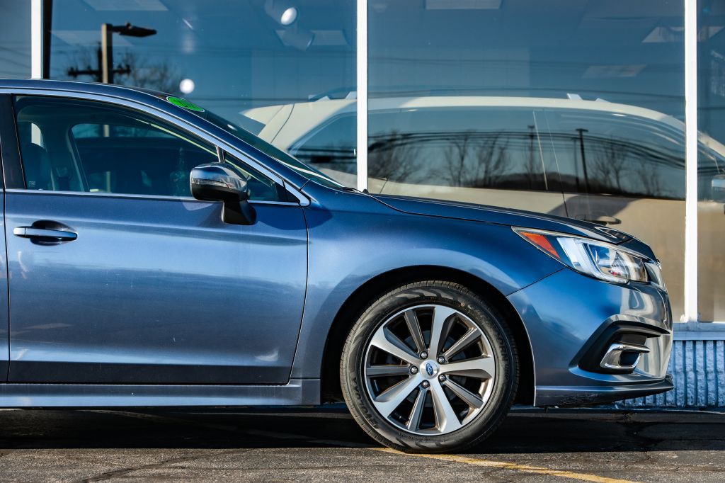 2018 Subaru Legacy Image 10