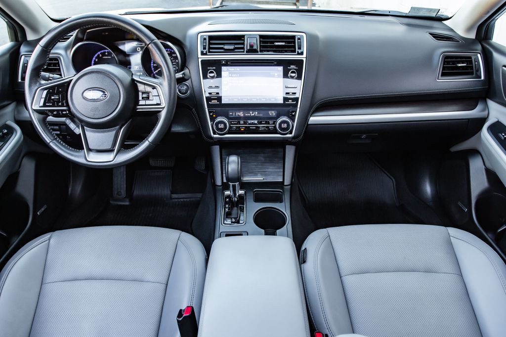 2018 Subaru Legacy Image 18