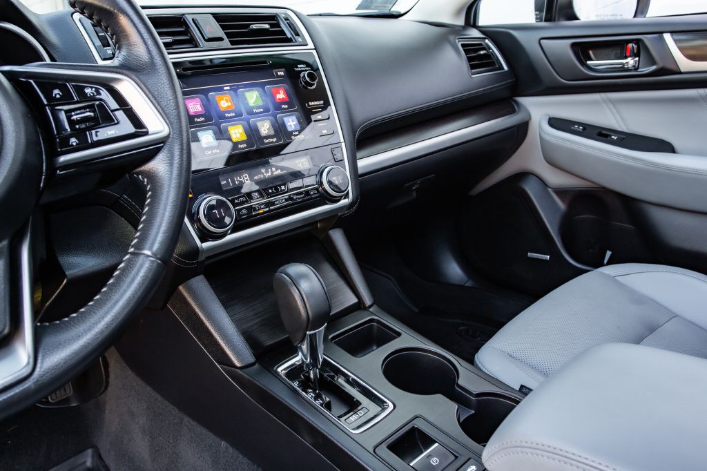 2018 Subaru Legacy Image 23