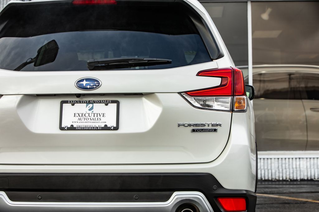 2020 Subaru Forester Image 14