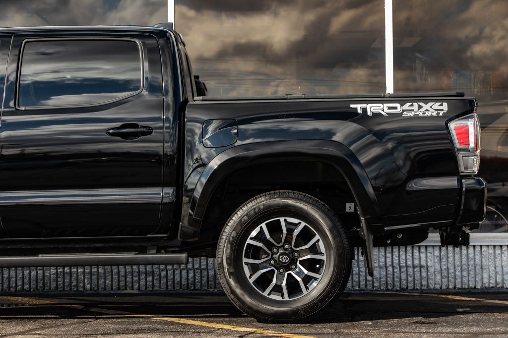 2023 Toyota Tacoma Image 12