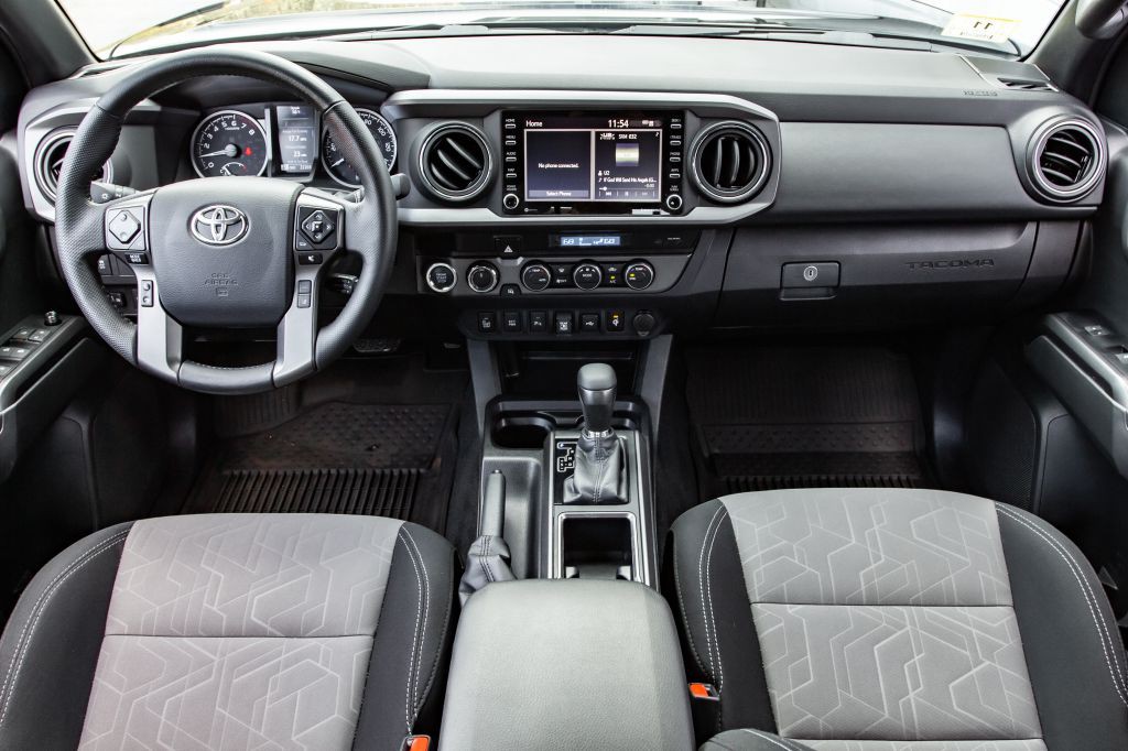 2023 Toyota Tacoma Image 18