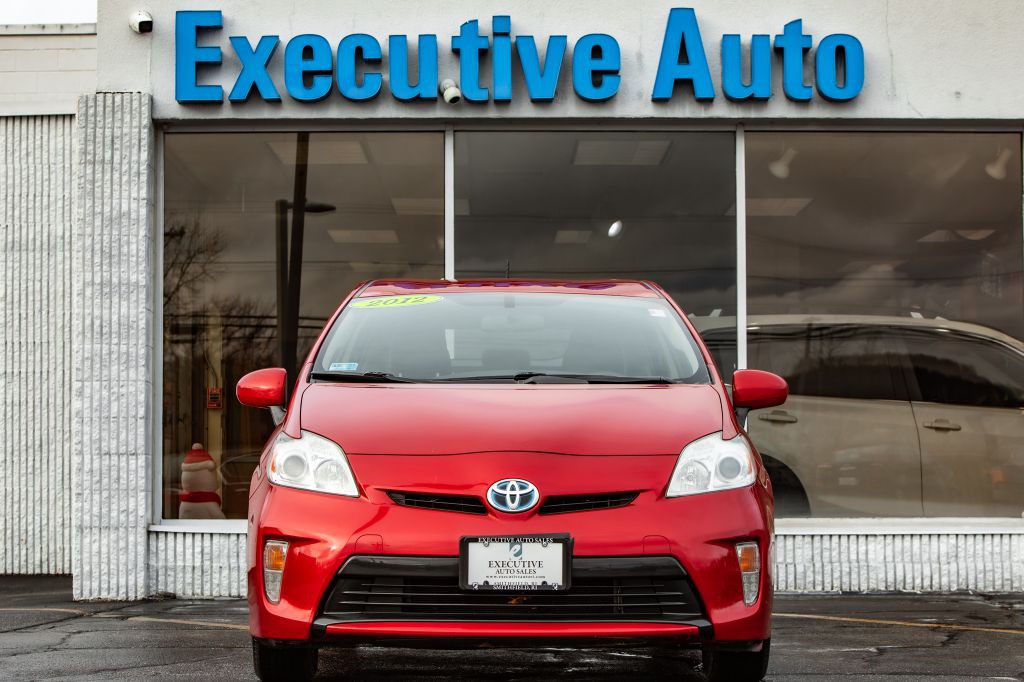 2012 Toyota Prius Image 2