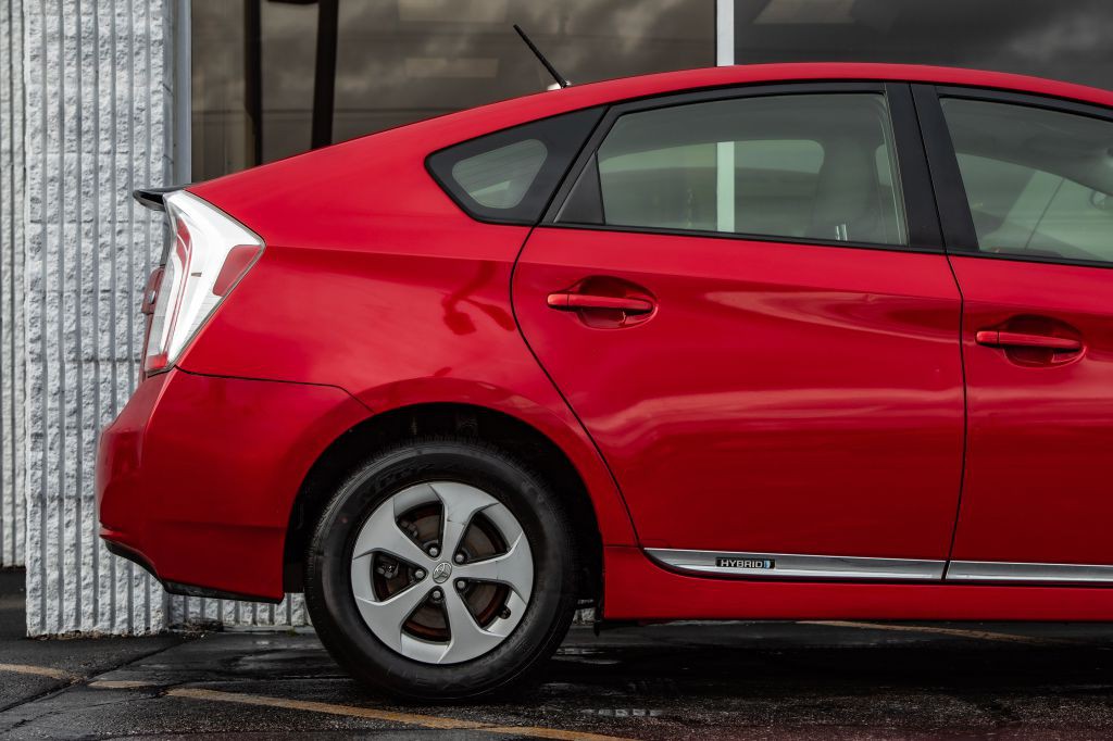 2012 Toyota Prius Image 9