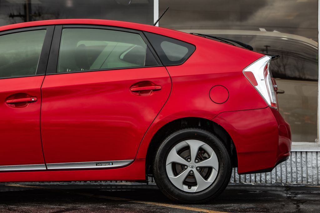 2012 Toyota Prius Image 12