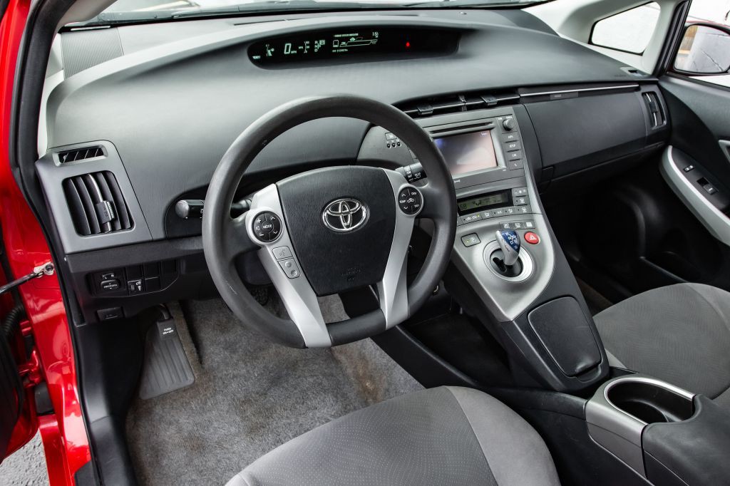 2012 Toyota Prius Image 17
