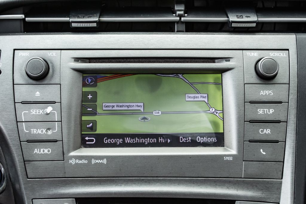 2012 Toyota Prius Image 22