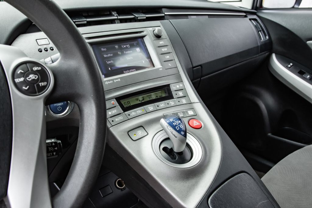 2012 Toyota Prius Image 23