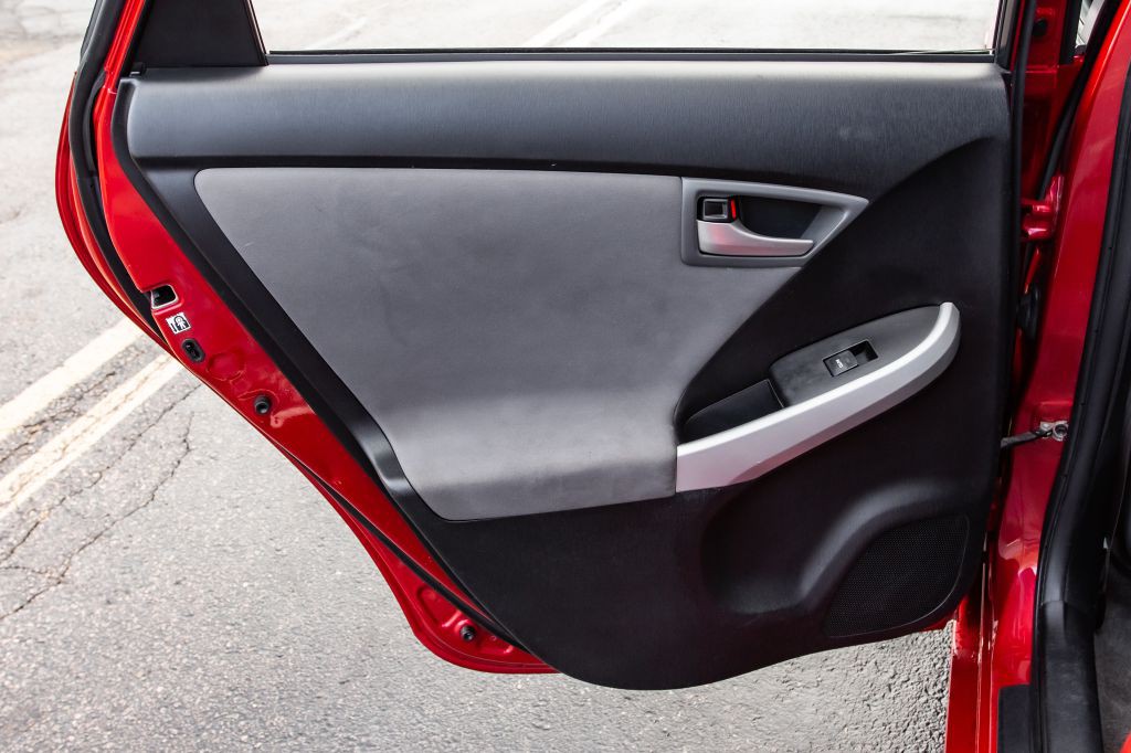 2012 Toyota Prius Image 27