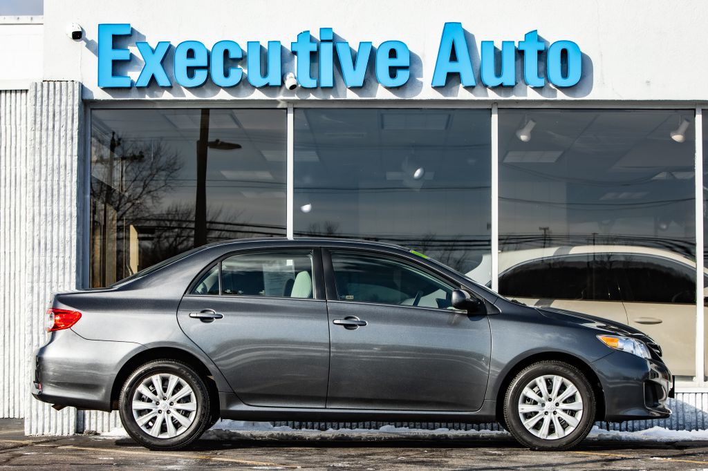 2013 Toyota Corolla Image 8