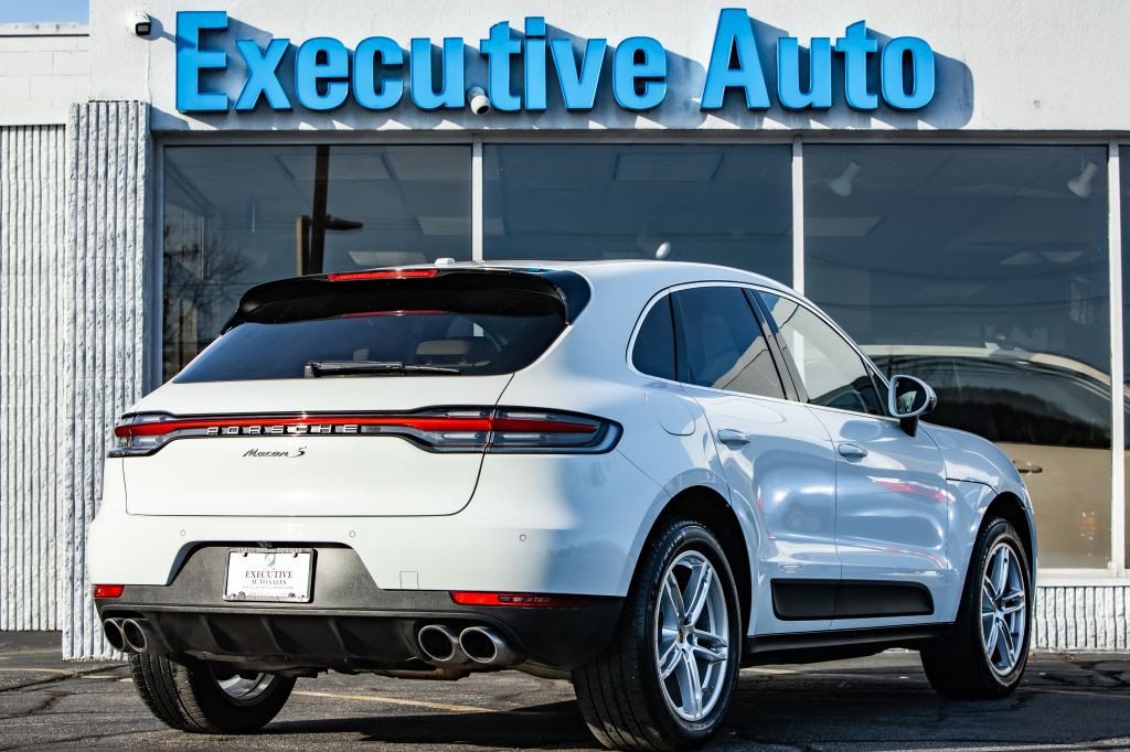 2021 Porsche Macan Image 7