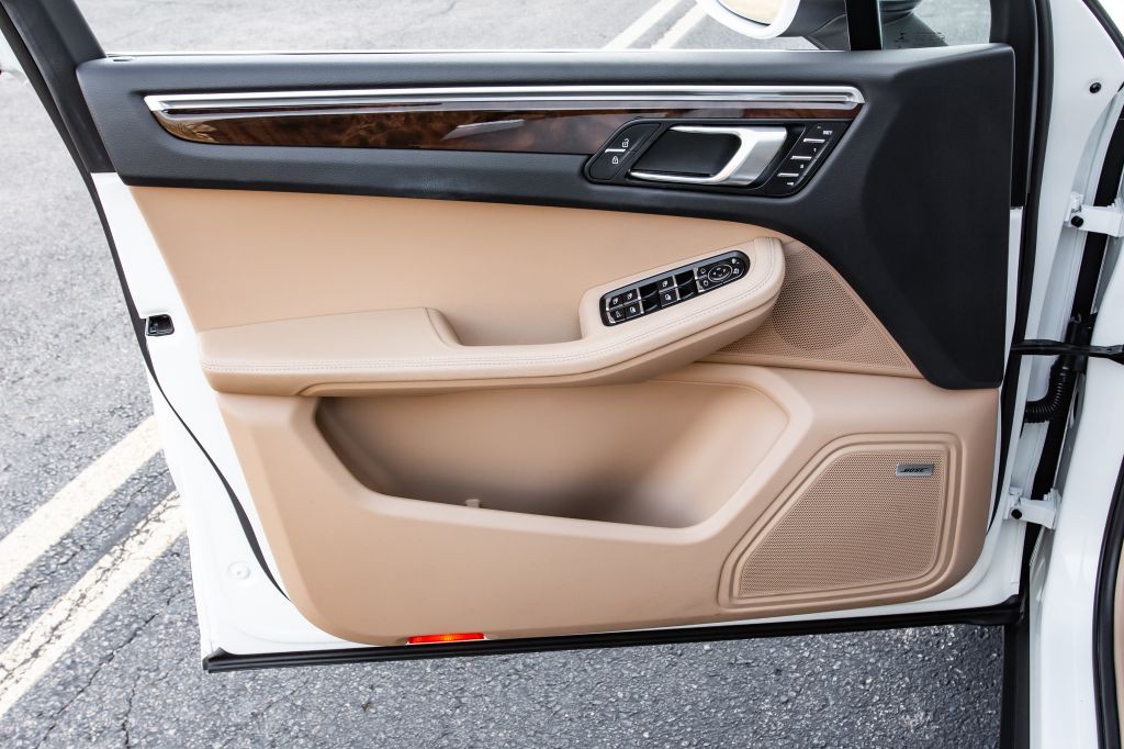 2021 Porsche Macan Image 27