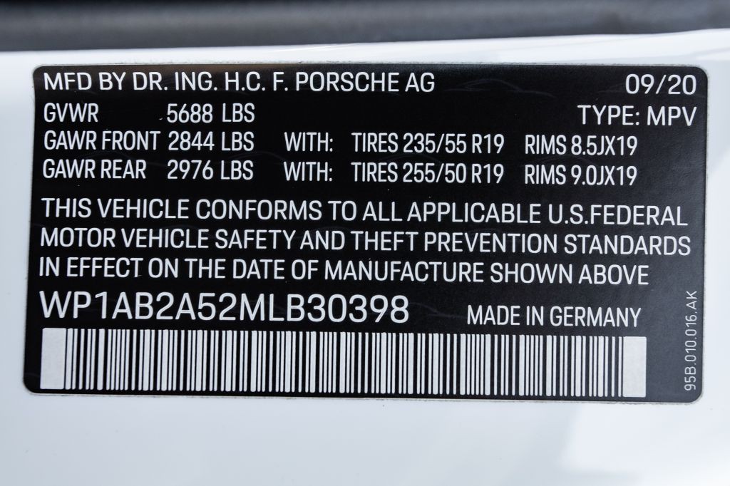 2021 Porsche Macan Image 31