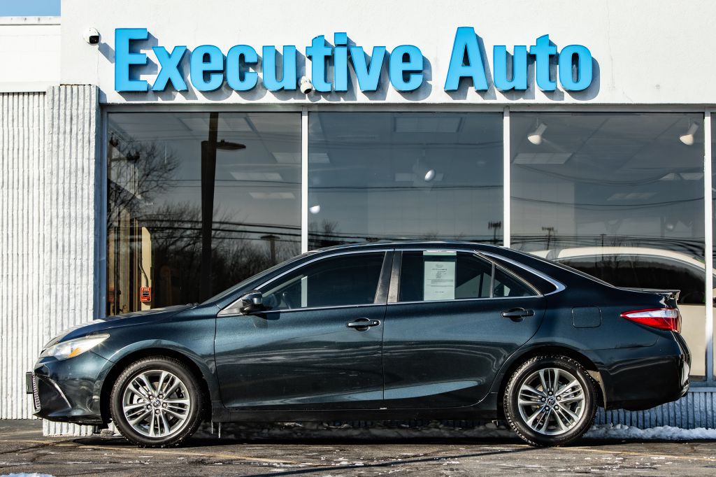 2015 Toyota Camry Image 4