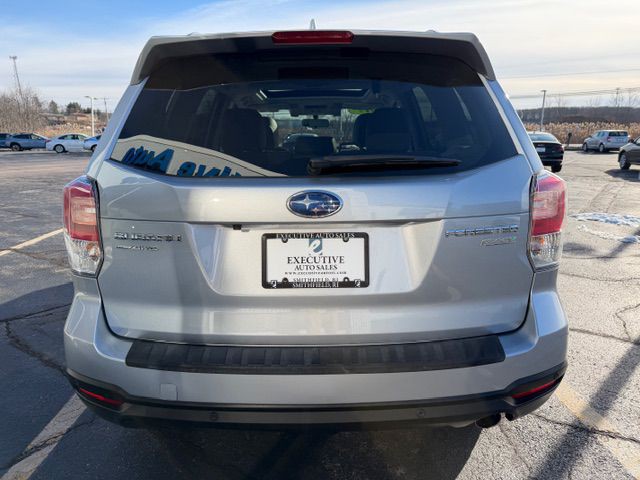 2017 Subaru Forester Image 3