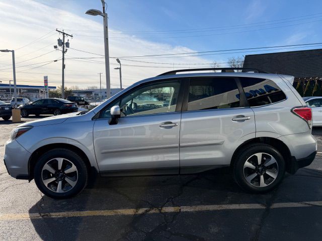 2017 Subaru Forester Image 4