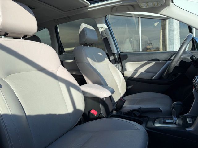 2017 Subaru Forester Image 17