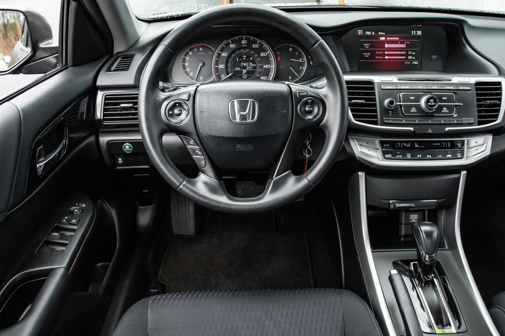 2015 Honda Accord Image 19