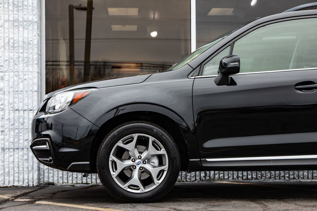 2017 Subaru Forester Image 11