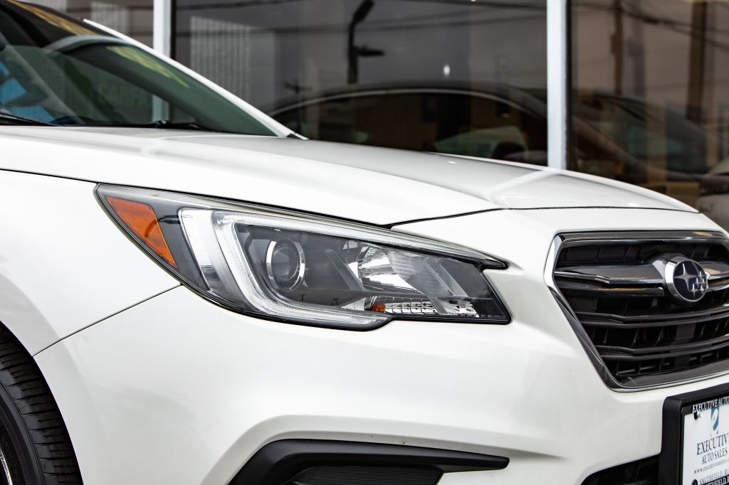 2018 Subaru Legacy Image 15