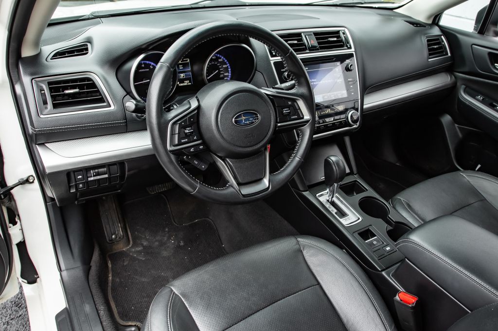 2018 Subaru Legacy Image 17