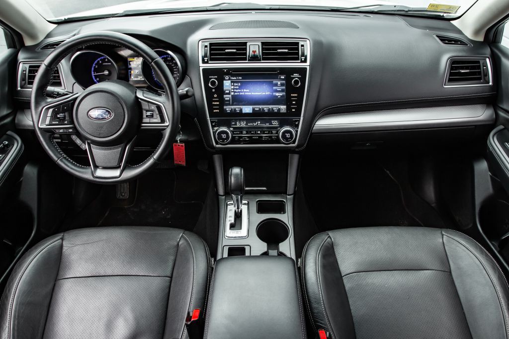 2018 Subaru Legacy Image 18