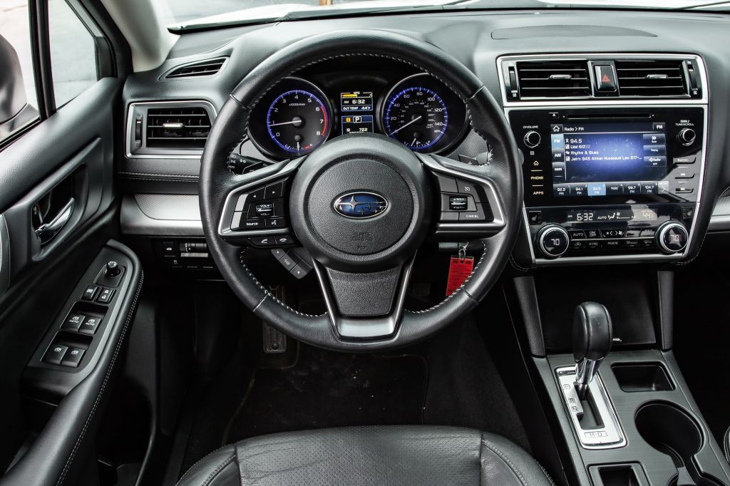 2018 Subaru Legacy Image 19