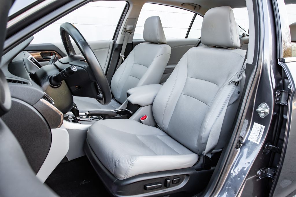 2017 Honda Accord Image 23