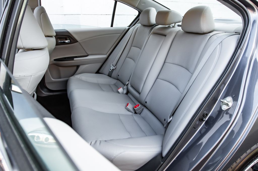 2017 Honda Accord Image 25