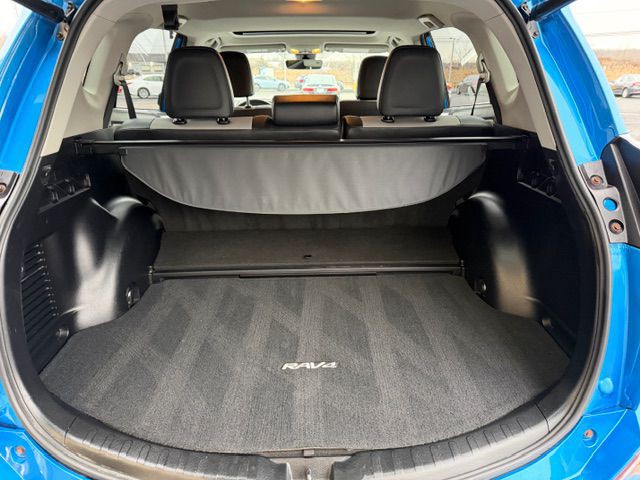2016 Toyota Rav4 Image 12