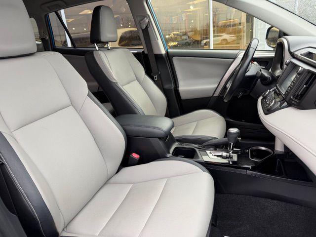 2016 Toyota Rav4 Image 13