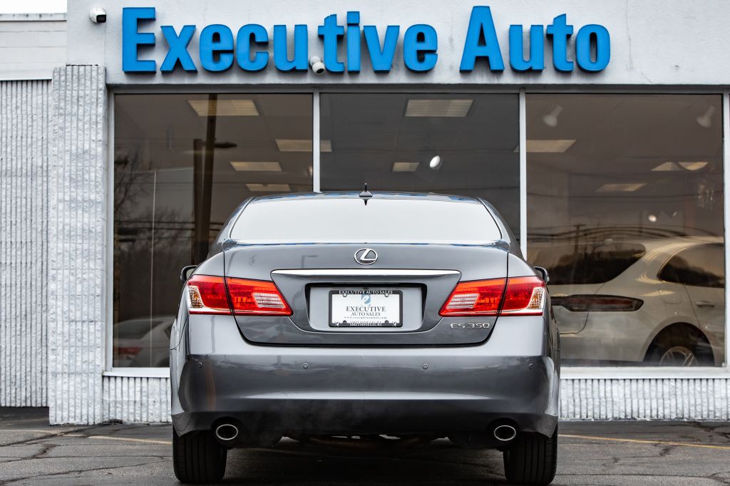 2012 Lexus ES Image 6